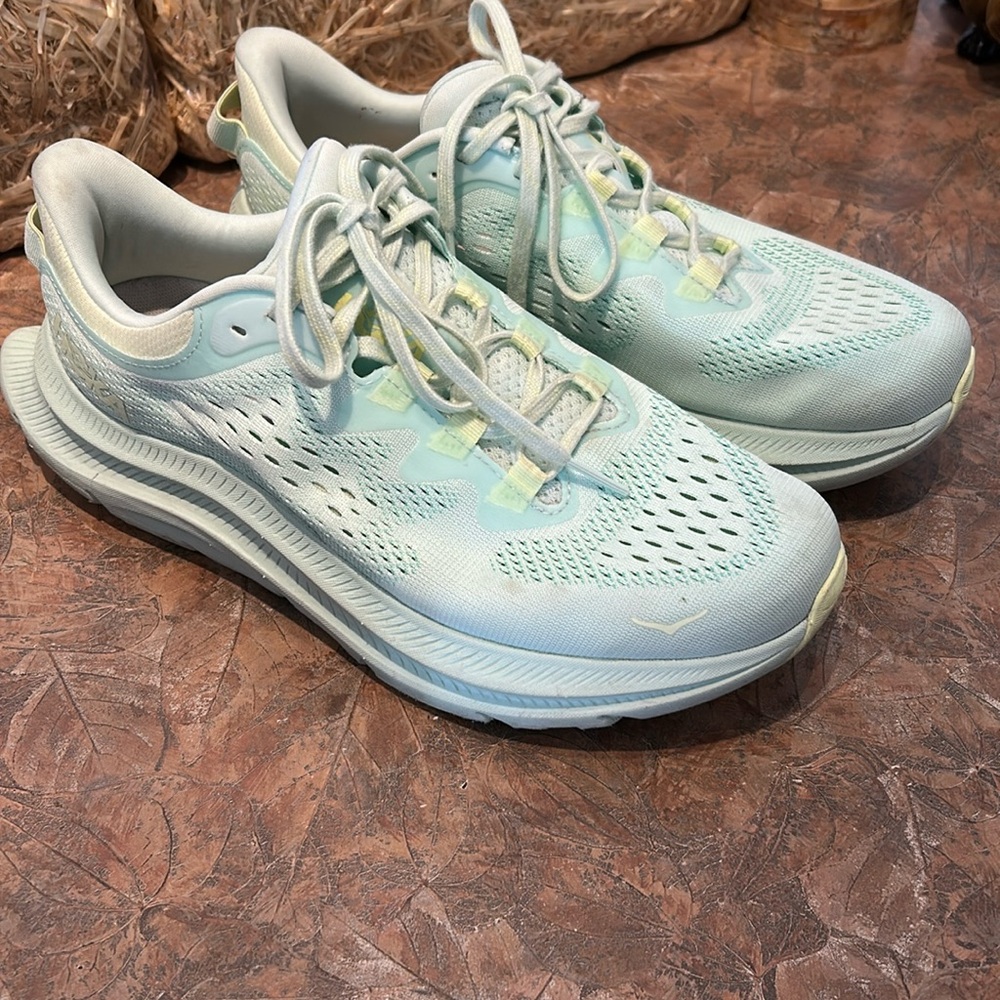 HOKA Women's Kawana 2 Performance shoes